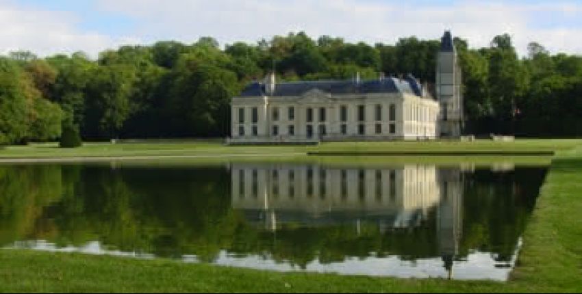 Château de Méry-sur-oise dans le Val-d'Oise 